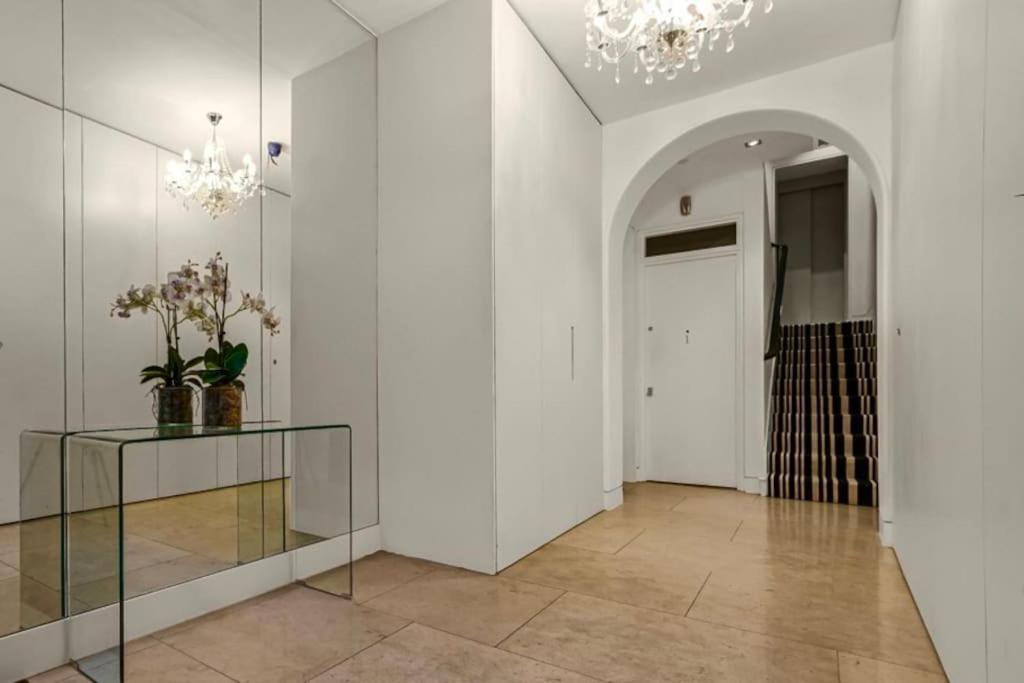 Warwick House Apartamento *
